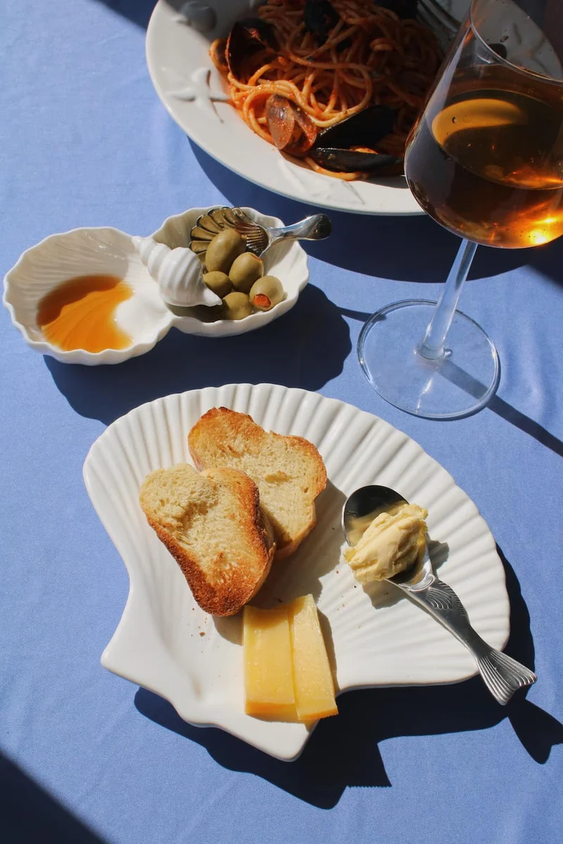 Calista Ceramic Shell Plate