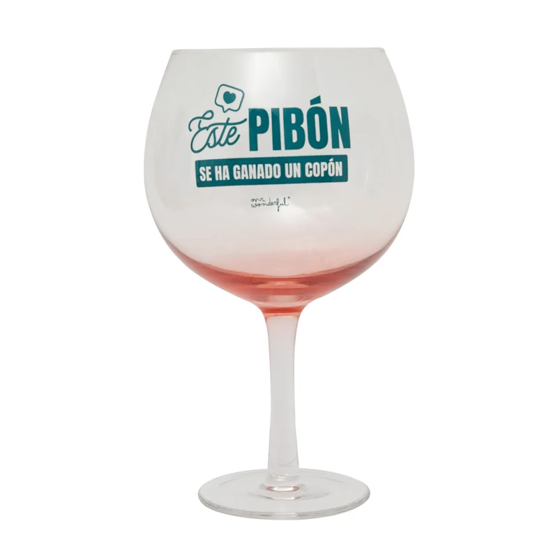 Copa de balón - Este pibón se ha ganado un copón